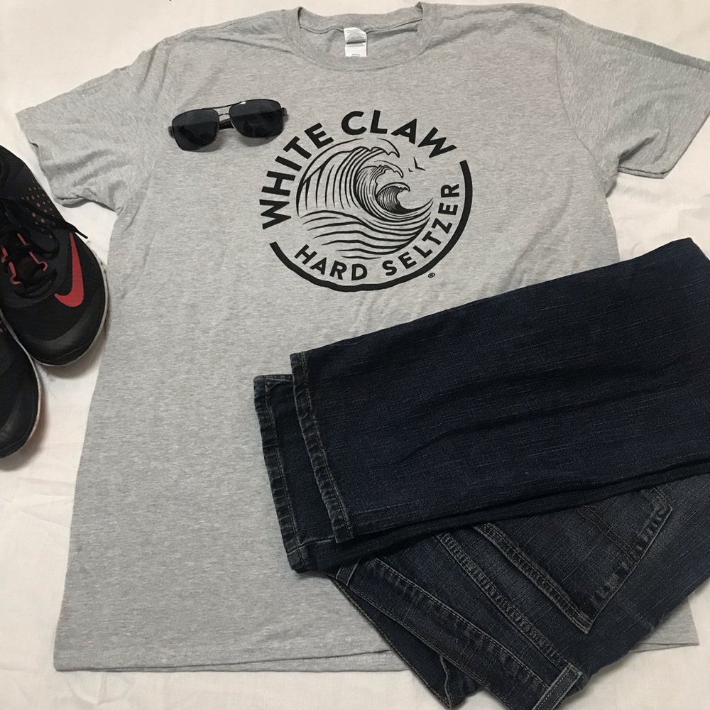 White Claw Hard Seltzer T-shirt - Picture 3 of 4